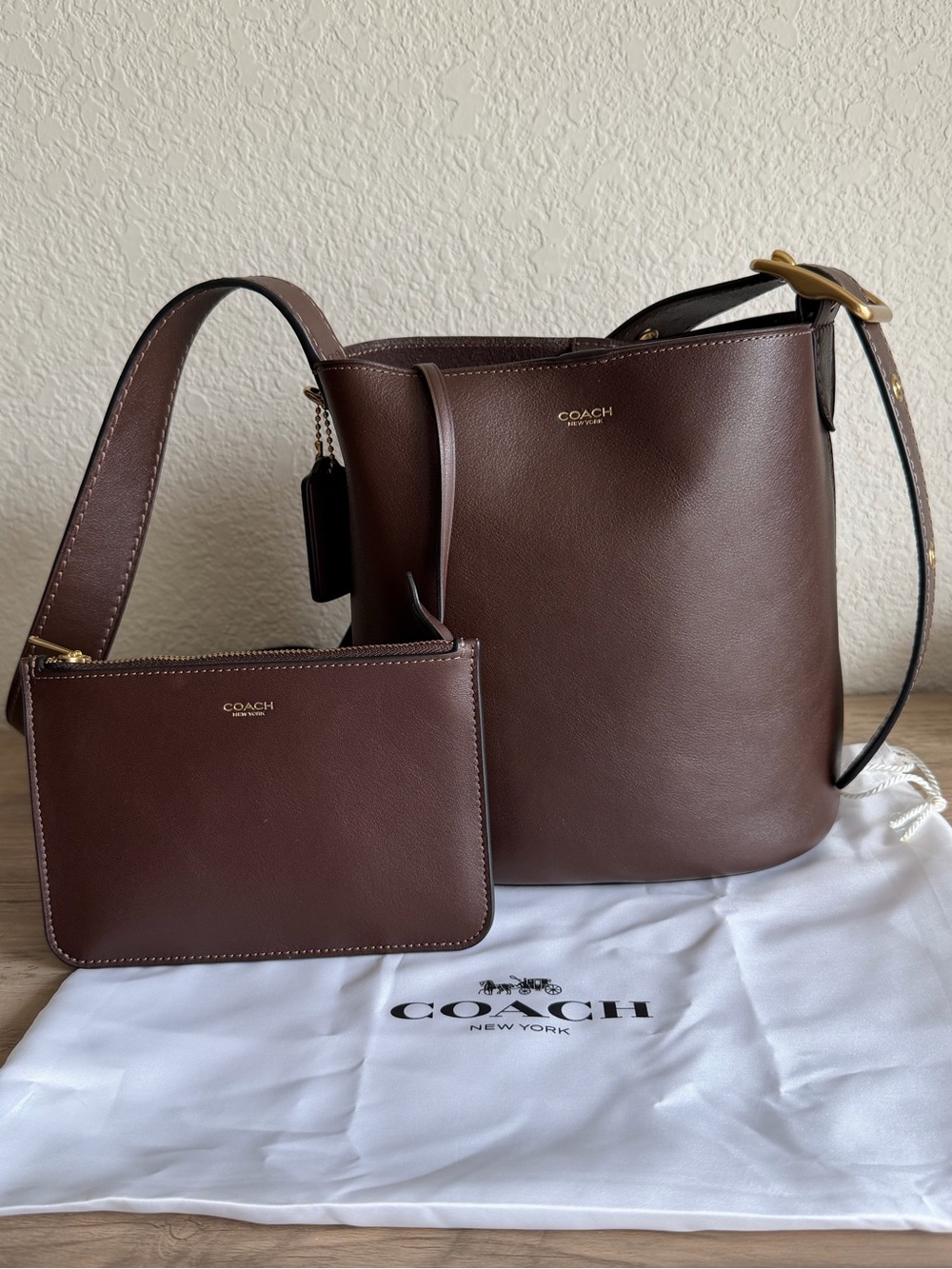 Coach Bleecker Bucket 21 Brown Leather Shoulder Bag with Removable Pouch